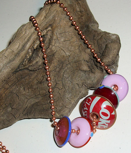 BottleCapsNecklace1