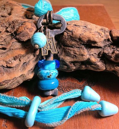 SkeletonKeyNecklace-Aqua