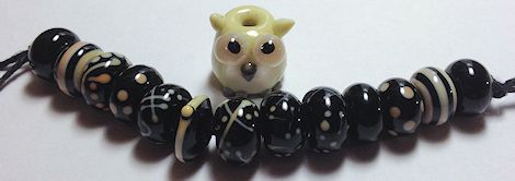 BlackSquiggleBeads-Owl