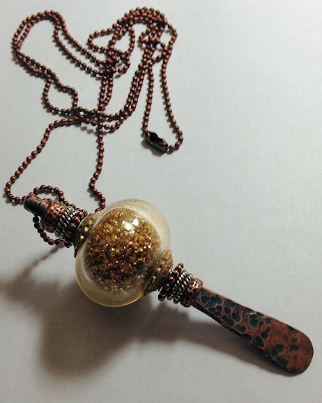 HollowBeadWithGoldGlitter