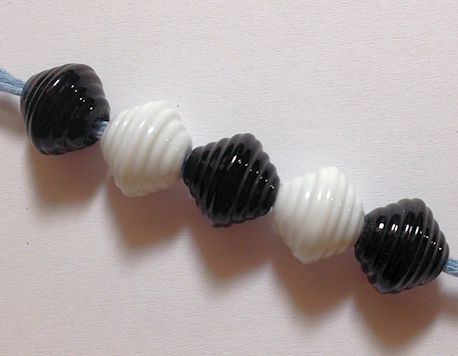 Black-WhiteRibbedBeads